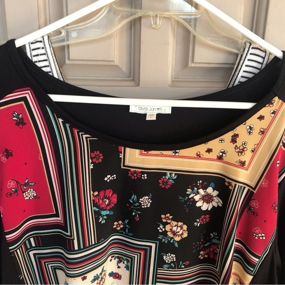 Ava James Pullover Round Neck SzL 3/4 Sleeve Black/Graphic Print Spandex Blend - Picture 6 of 10